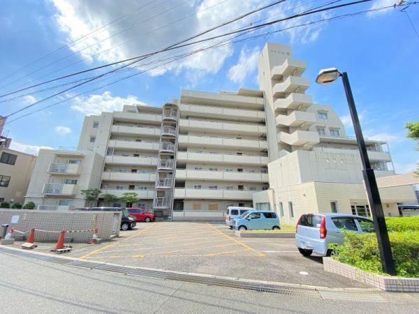 2LDK apartment in Obu, Aichi - Photo 1