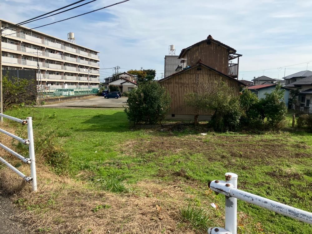 Commercial Land Along National Route 4 in Iwanuma City - Photo 1