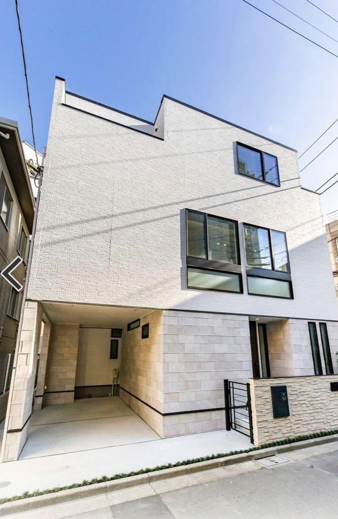 Charming 3LDK House with Land Lease Near Daikanyama - Photo 1