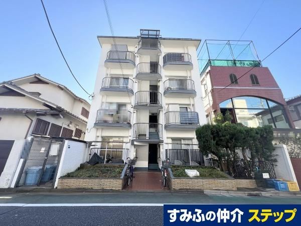 Bright 2K Apartment in Takashimadaira - Photo 1