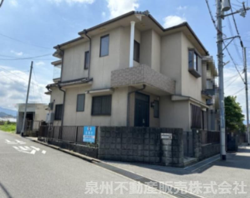 Conveniently Located 4LDK Detached House in Suga - Photo 1