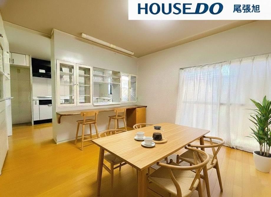 Corner Lot 5LDK with Ample Parking - Photo 1