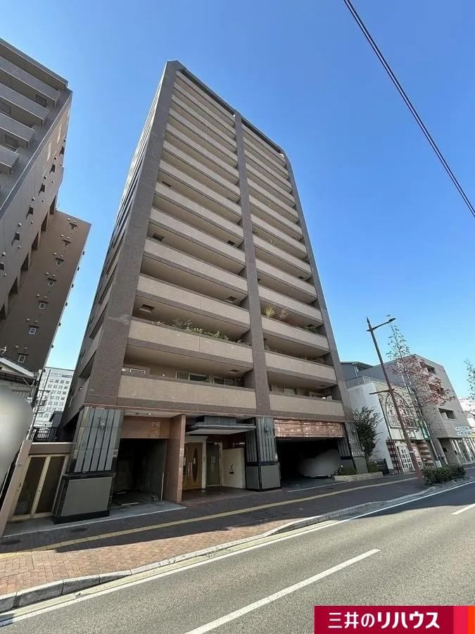 3LDK apartment in Kita Ward, Okayama - Photo 1