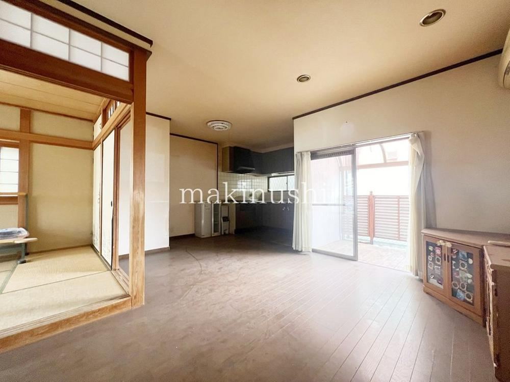 Bright 4LDK Home in Ogawa, Close to Ega-no-Sho Station - Photo 1