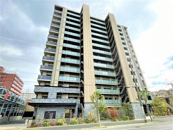 3LDK apartment in Sakai Ward, Sakai, Osaka - Photo 1