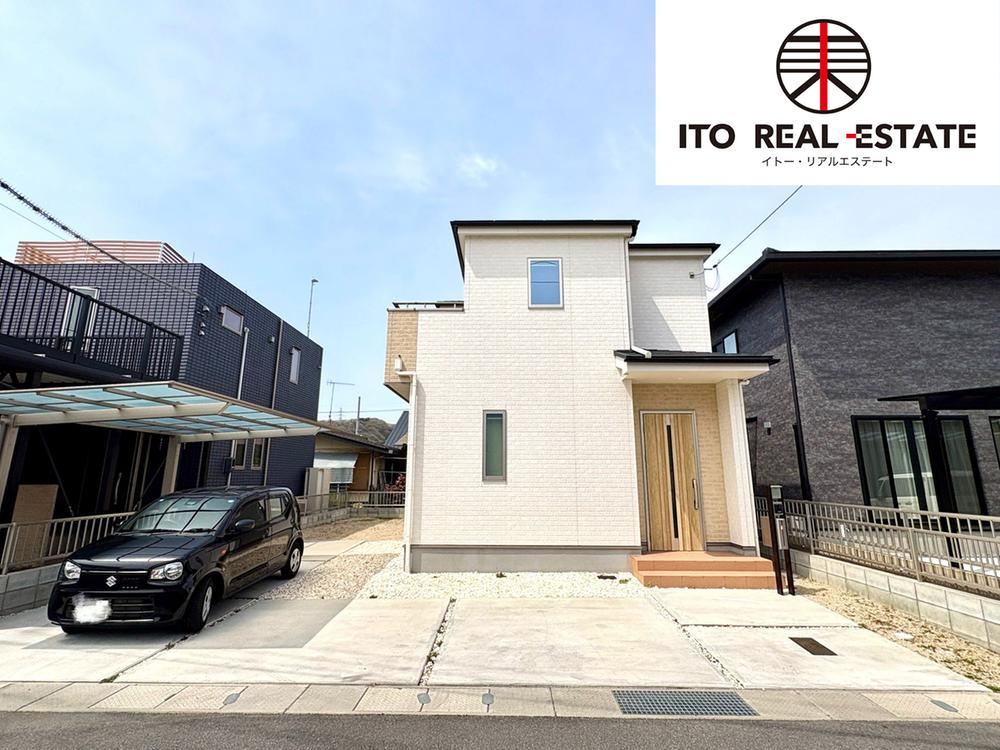 Modern 4LDK Home in Nagao, Tamano - Photo 1