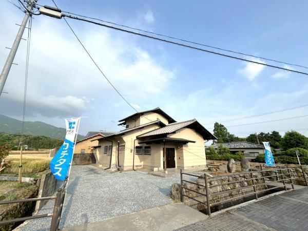 Renovated 4LDK House with Garden in Fukuchi Town - Photo 1
