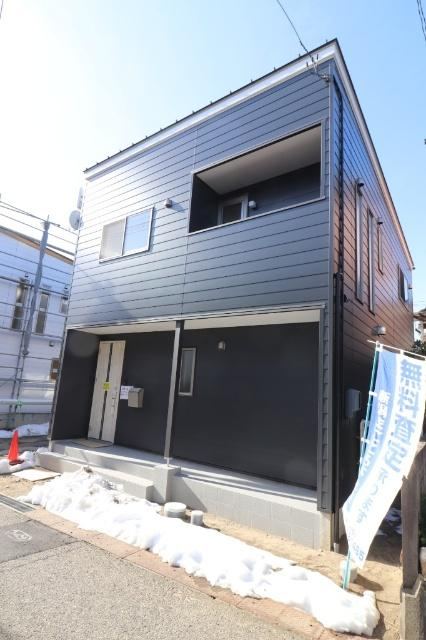 New 3LDK Home with Easy Access in Kobari-Dai, Niigata - Photo 1