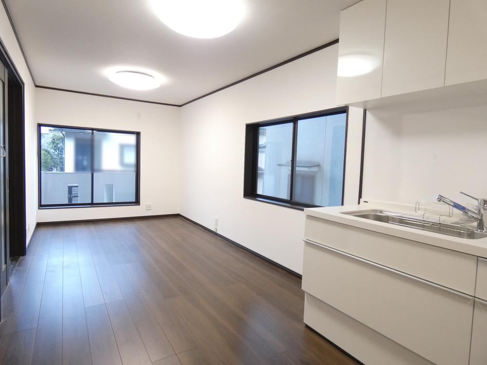 3LDK Home with Parking in Iwakura - Photo 1