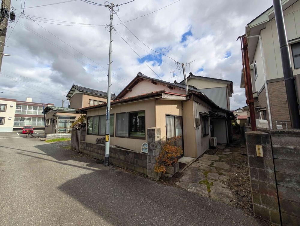 Quiet Land in Midori Town, Sakata - Photo 1