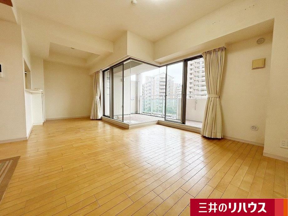 Bright 3LDK Apartment in Izumi-ku, Sendai - Photo 1