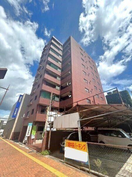 4LDK apartment in Yahatahigashi Ward, Kitakyushu, Fukuoka - Photo 1