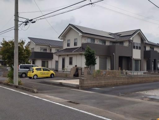 Spacious 5LDK House on Large Lot in Okegawa - Photo 1