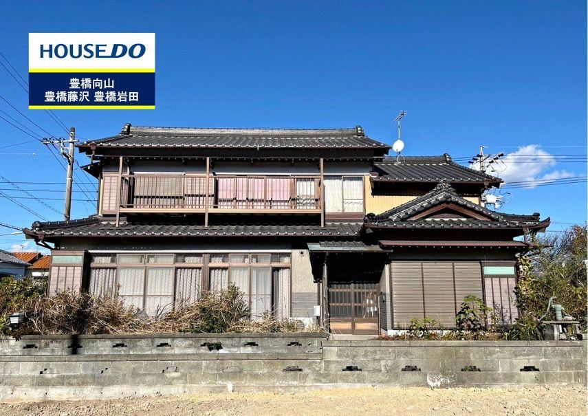 Versatile 8LDK House with Garage in Toyohashi - Photo 1