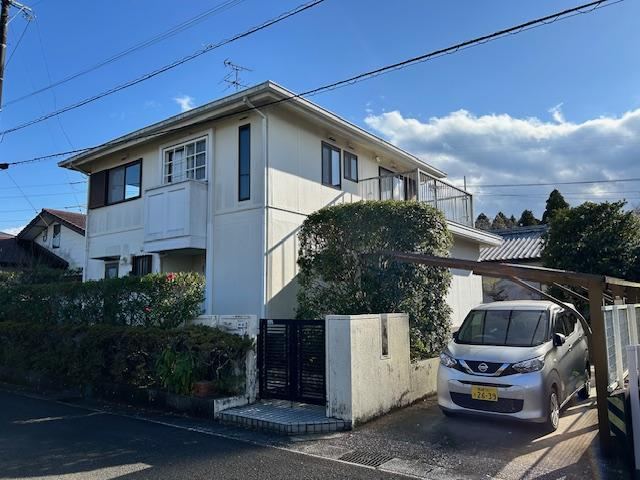 Spacious 3LDK+S House in Ikime-dai - Photo 1