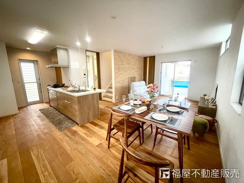 Renovated 3LDK House in Mitatehigashi, Himeji - Photo 1