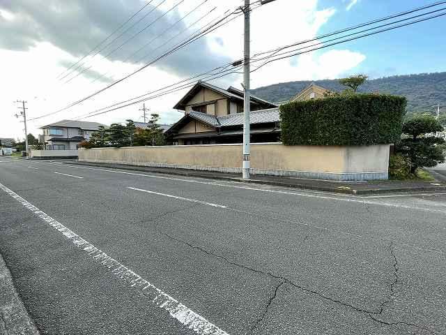 Spacious 9DK House with Large Rooms - Photo 1