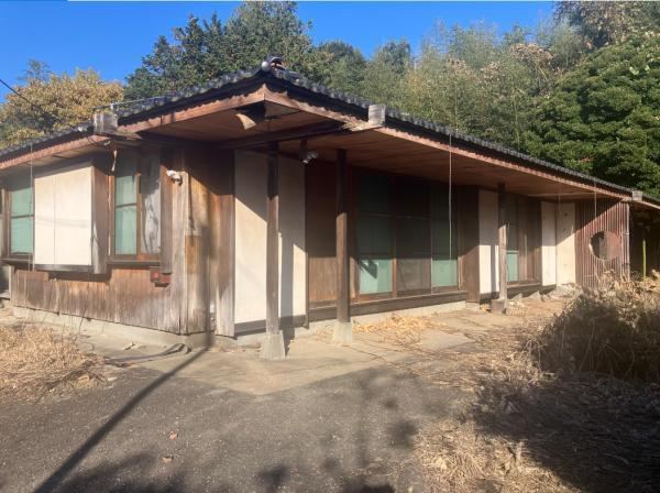 Spacious 4LDK Home in Misato, Close to Shin-hara Station - Photo 1
