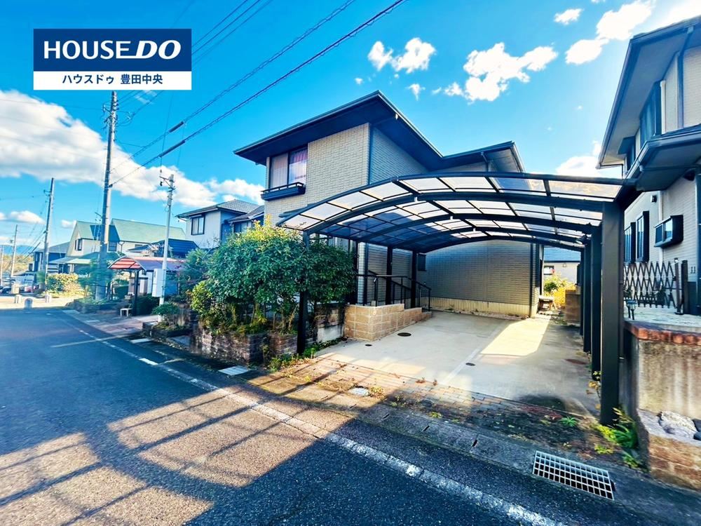 Modern 4LDK Steel-Frame House in Toyota - Photo 1