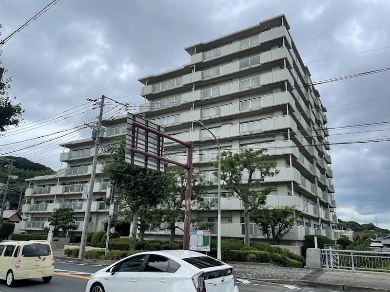 4LDK apartment in Yahatahigashi Ward, Kitakyushu, Fukuoka - Photo 1