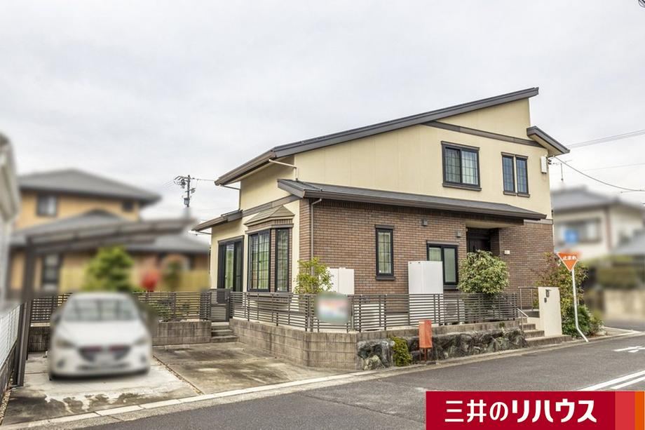 Charming 3LDK+S Home in Higashino-cho - Photo 1