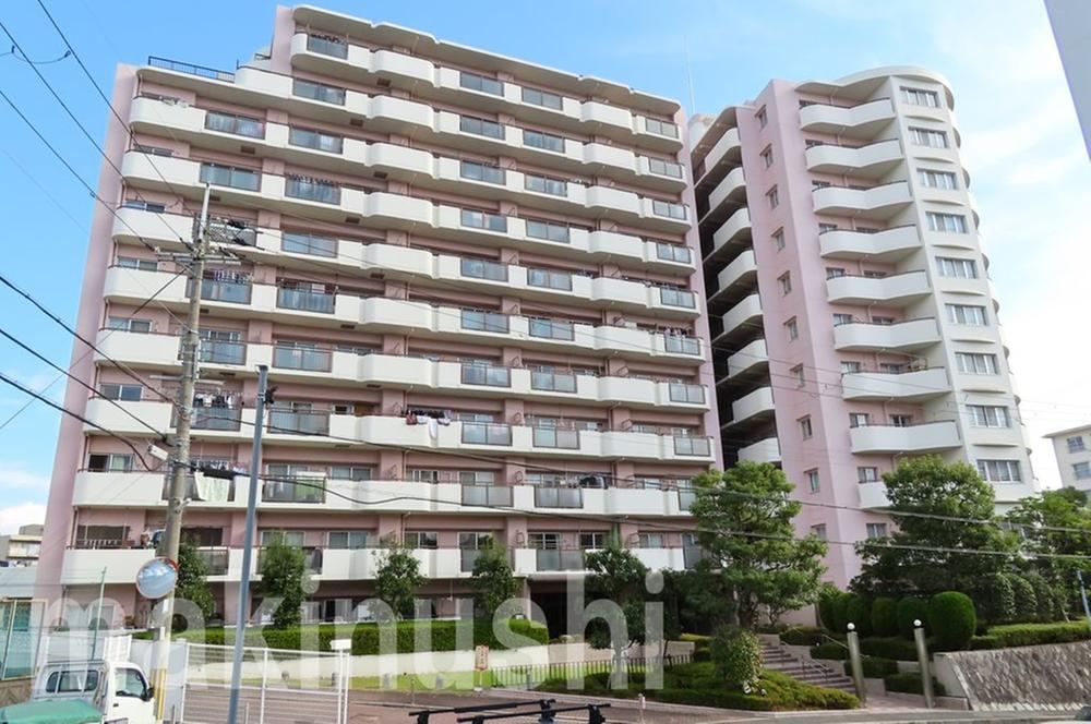 3LDK apartment in Osakasayama, Osaka - Photo 1