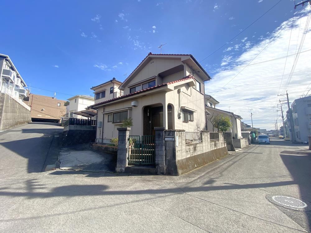 5DK Detached House with Easy Access to Taiyo Nakayama Store - Photo 1