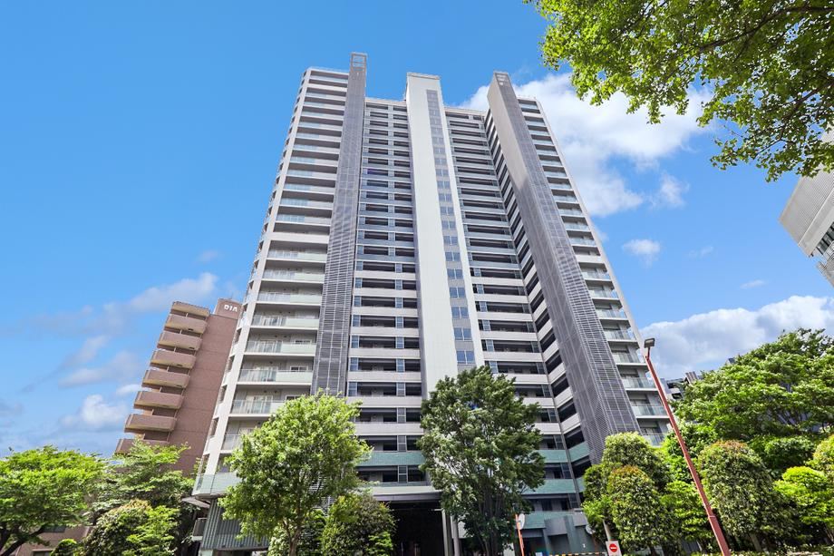 Seismic-Resistant 3LDK Tower Residence in Aoba, Sendai - Photo 1