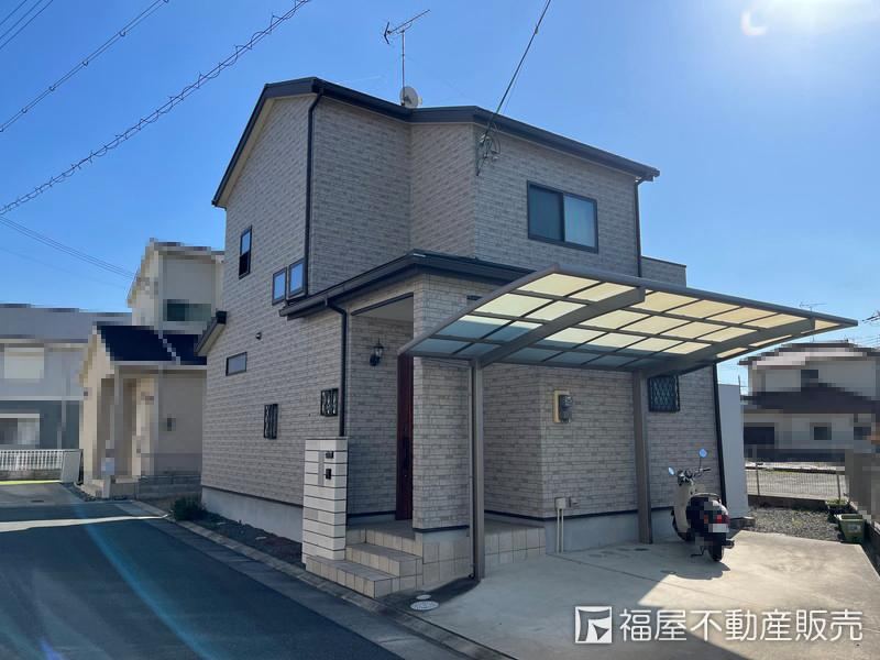 Contemporary 4LDK House Near Hoden Station - Photo 1