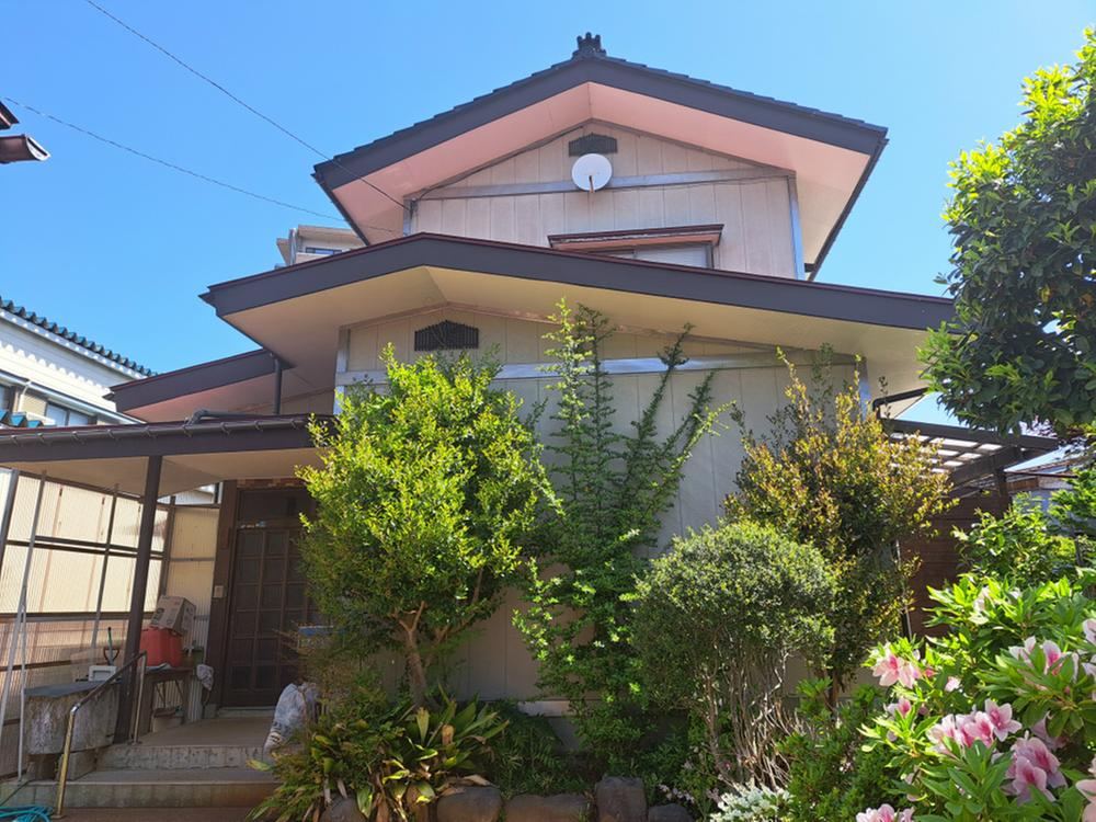 7DK House with Good Access to Route 18 in Joetsu - Photo 1