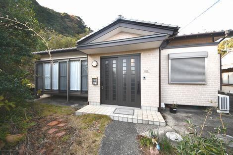 Convenient 3LDK House Just 3 Minutes from the Station - Photo 1