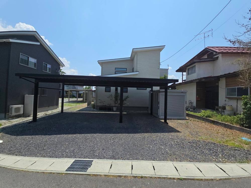 Recently Built 4LDK Home in Yamanobe - Photo 1
