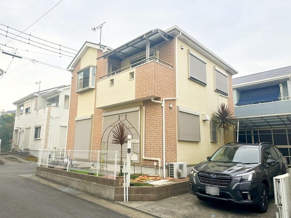 Sunny 4LDK Corner Lot House in Hadano - Photo 1