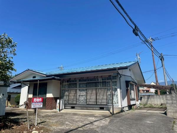 5DK House with Large Lot Near Convenience Stores - Photo 1