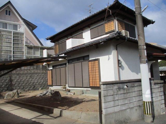Convenient 4LDK House with Heated Floors - Photo 1
