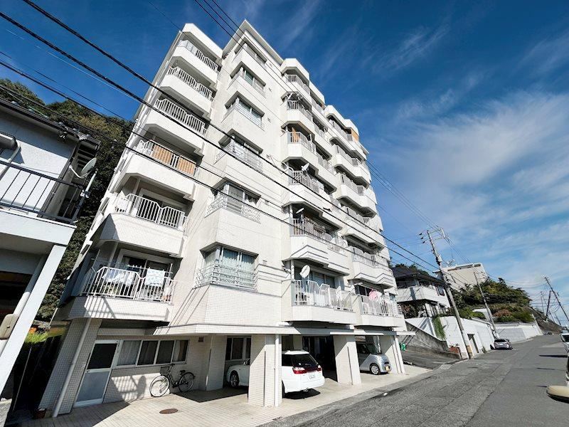 3LDK apartment in Nishi Ward, Hiroshima - Photo 1