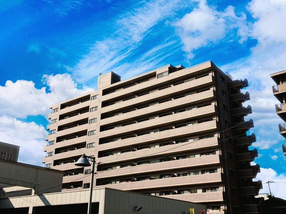 3LDK apartment in Nishi Ward, Hiroshima - Photo 1