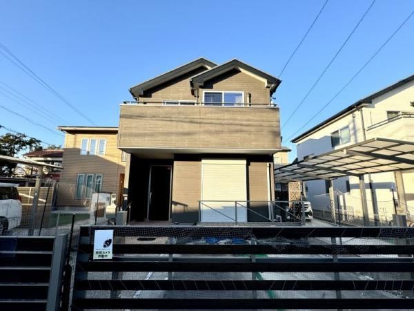 Well-Maintained 4LDK Home with Solar Power - Photo 1