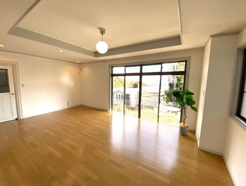 Spacious 4LDK Home in Kurakuen - Photo 1
