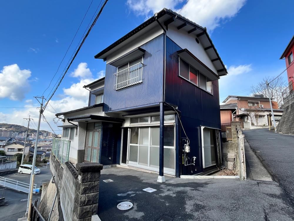 4LDK house in Tobata Ward, Kitakyushu, Fukuoka - Photo 1