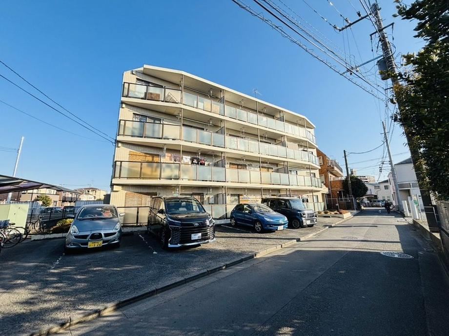 Renovated 2LDK Apartment in Kamimizo - Photo 1