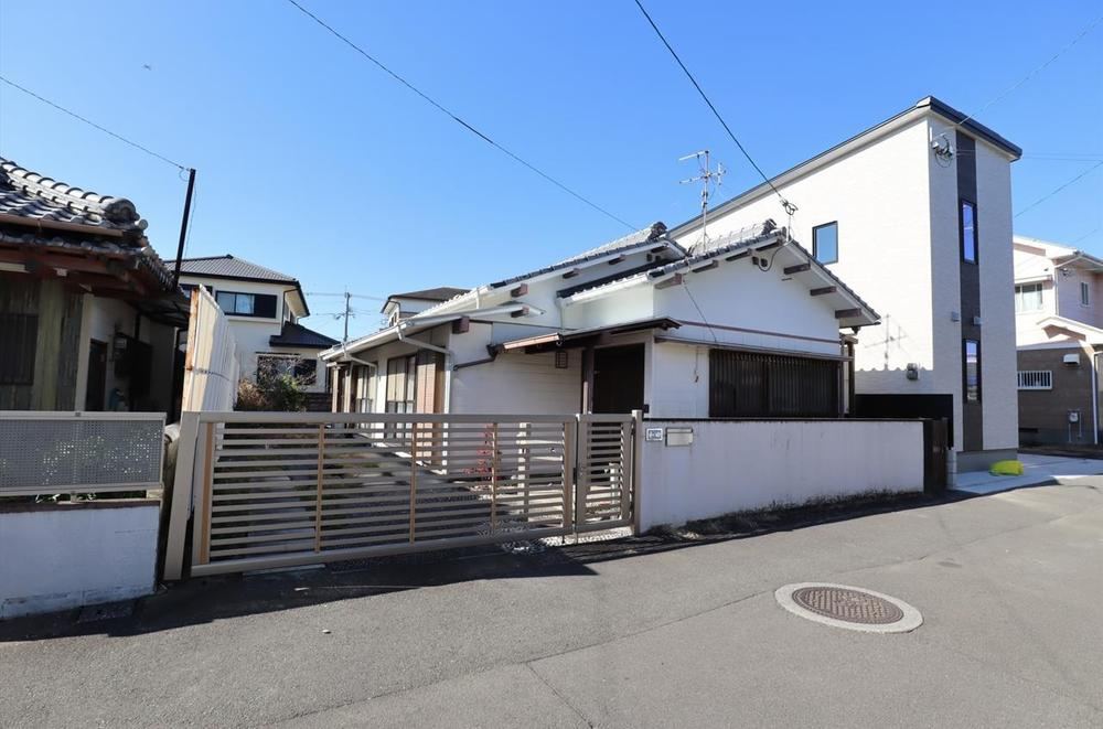 Popular Single-Story 4DK House Near Shiohama Elementary School - Photo 1