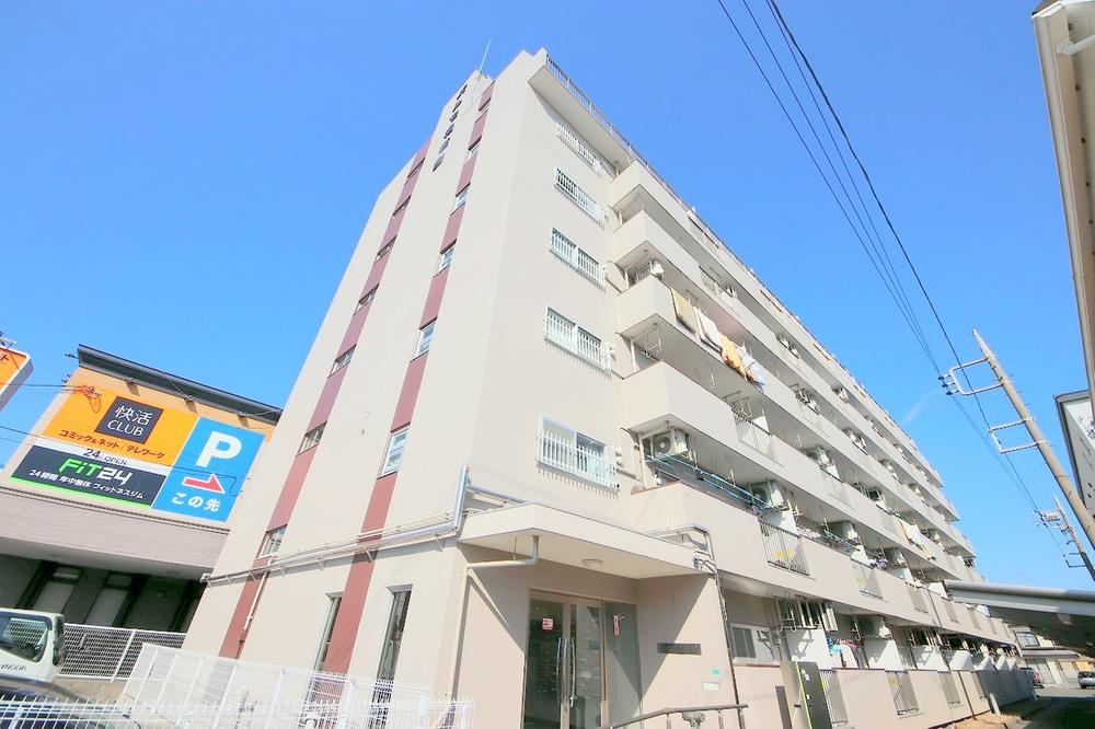 Renovated 2LDK Apartment Near Sagamihara Station - Photo 1