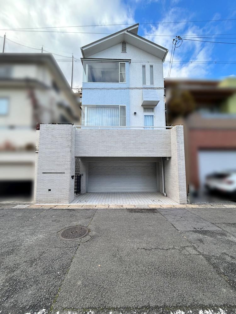 Spacious Lot for Large Vehicles in Kita, Kyoto - Photo 1