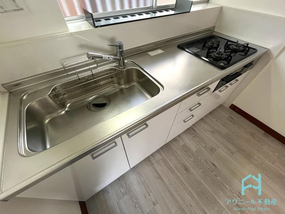 Renovated 4DK House Near Yamato-Odawara Station - Photo 1
