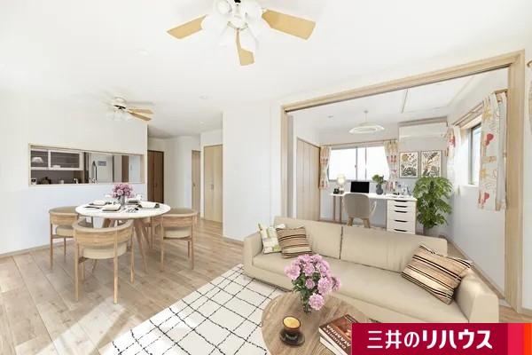 Charming 3LDK Home in Mure - Photo 1
