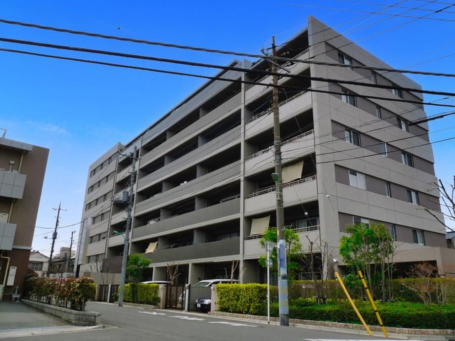 Stylish 3LDK Apartment in Namiki - Photo 1