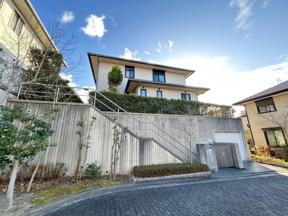 Charming 4LDK+S Home in Hoshida Nishi - Photo 1