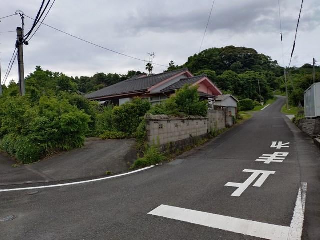 Sunny 6K House on a Corner Lot in Minami-Satsuma - Photo 1