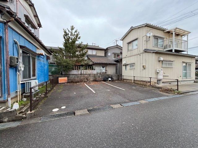 Versatile Land in Funai-cho, Niigata - Photo 1